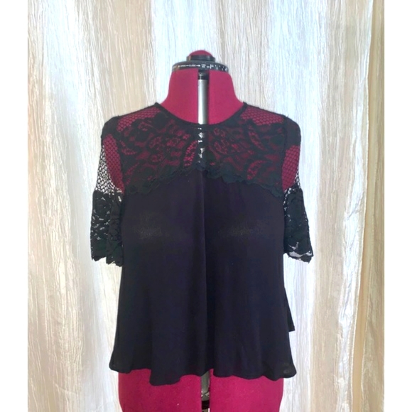 Elodie Junior's Small Black Lace Crop Top Short Sleeve Applique with Collar - Picture 1 of 8